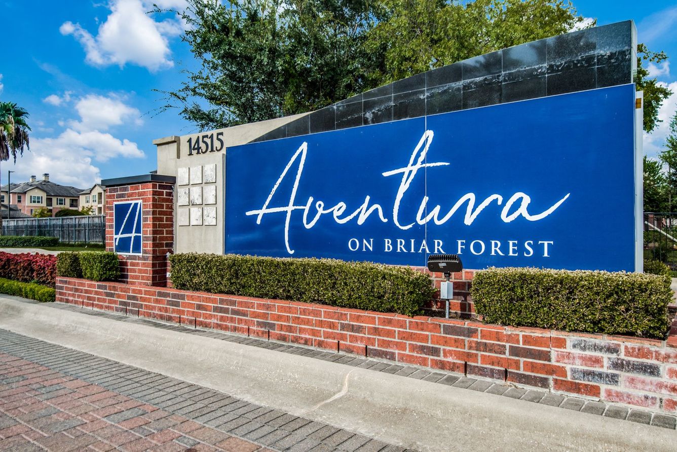 Energy Corridor Apartments Aventura on Briar Forest Home