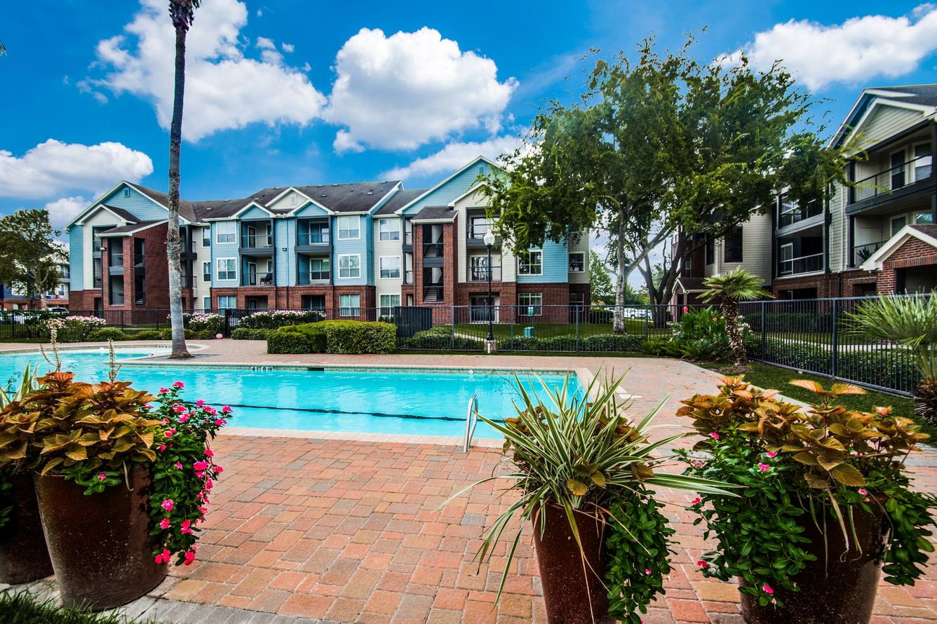 Energy Corridor Apartments Aventura on Briar Forest Home